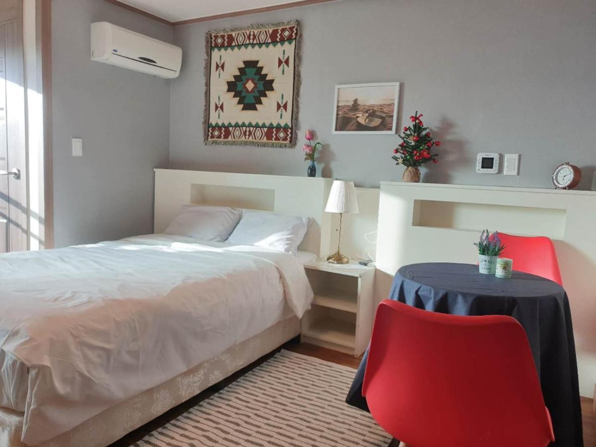 Hy Choi Hostel Согвипхо Экстерьер фото