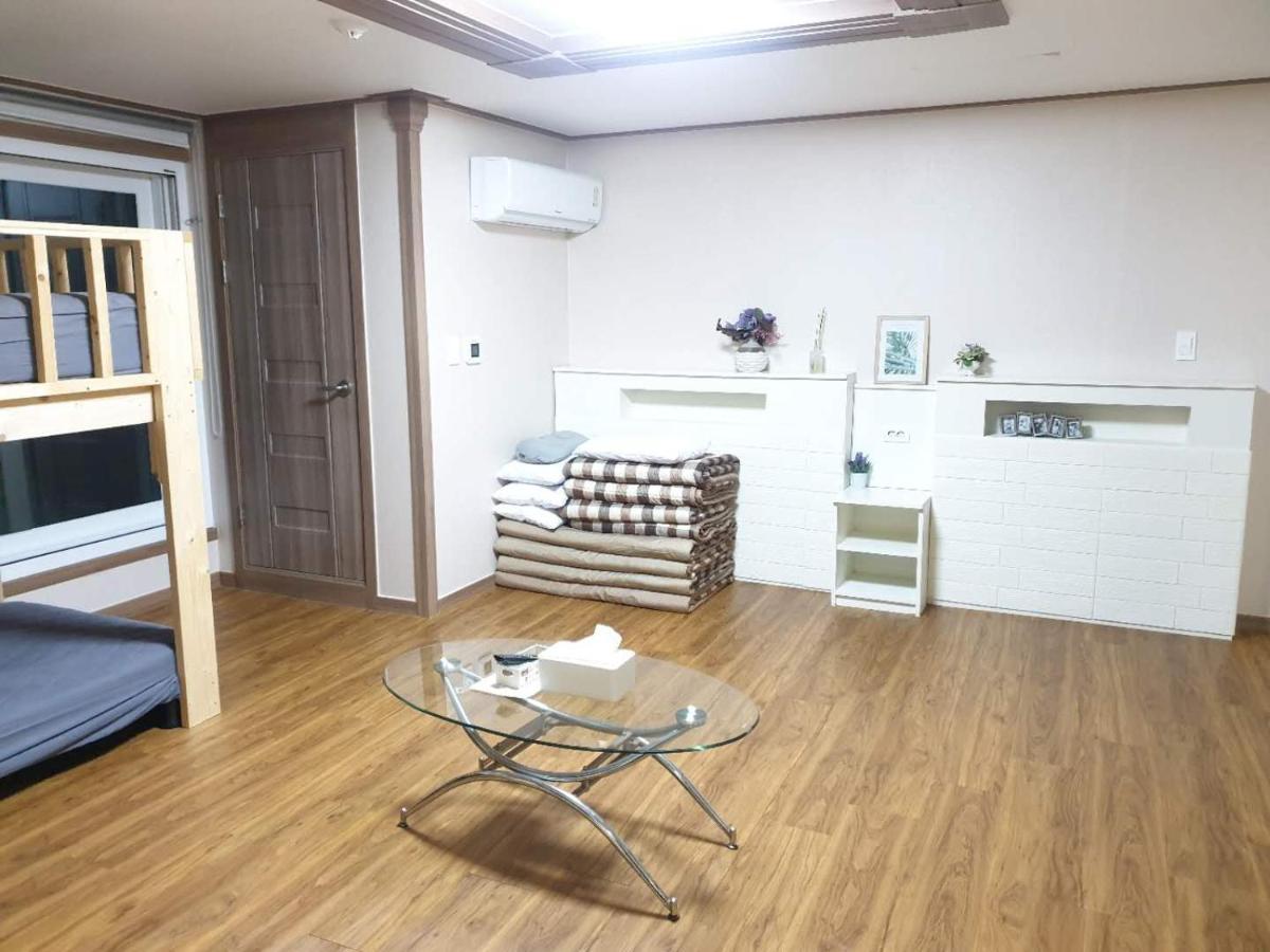 Hy Choi Hostel Согвипхо Экстерьер фото