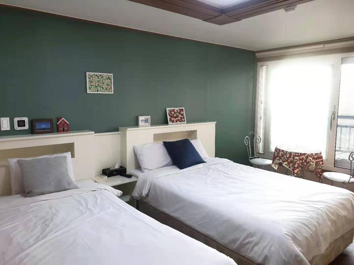Hy Choi Hostel Согвипхо Экстерьер фото