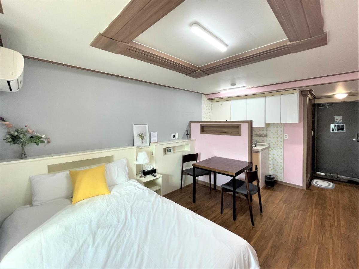 Hy Choi Hostel Согвипхо Экстерьер фото