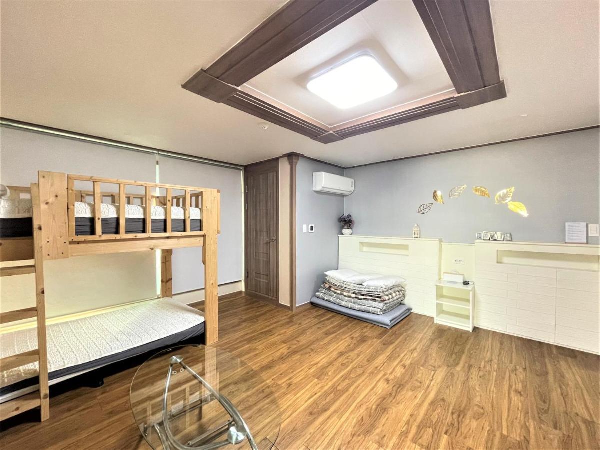 Hy Choi Hostel Согвипхо Экстерьер фото