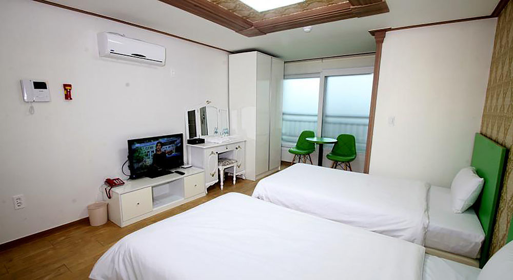 Hy Choi Hostel Согвипхо Экстерьер фото
